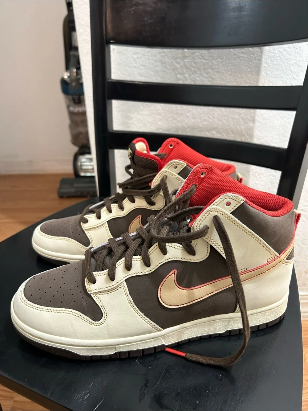 Nike Dunk High SE Baroque Brown Coconut Milk - Men Size 10.5 (FB8892-200)